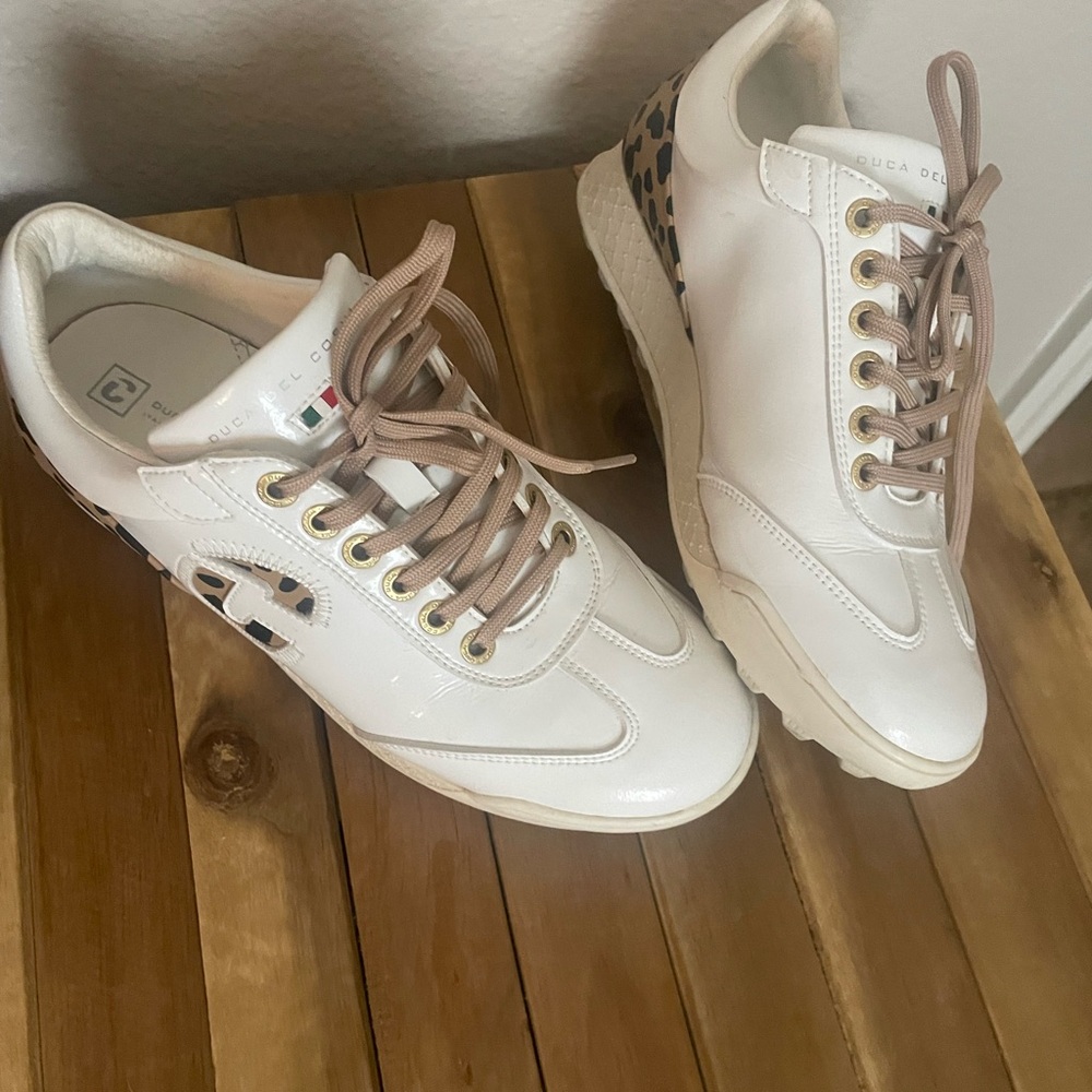 *SALE* White and Tan Women's Golf Shoes